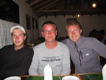 Ryhm&auml;kuva pojista.