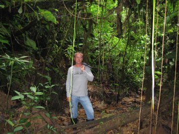 Kari sademets&auml;ss&auml;.