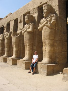 Karnakissa edelleen.