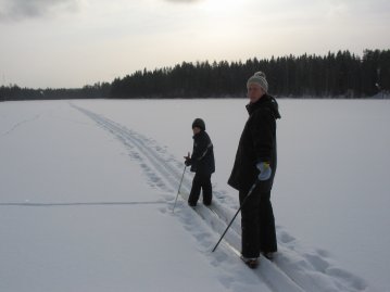 Aapo ja Kipa hiiht&auml;m&auml;ss&auml;.