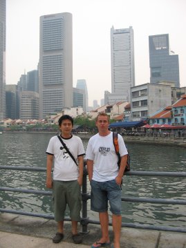 Kari ja Don Boat Quayssa.