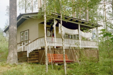 Matot kuivumassa rantam�kill�.